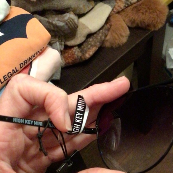 New! Quay high key mini sunglasses